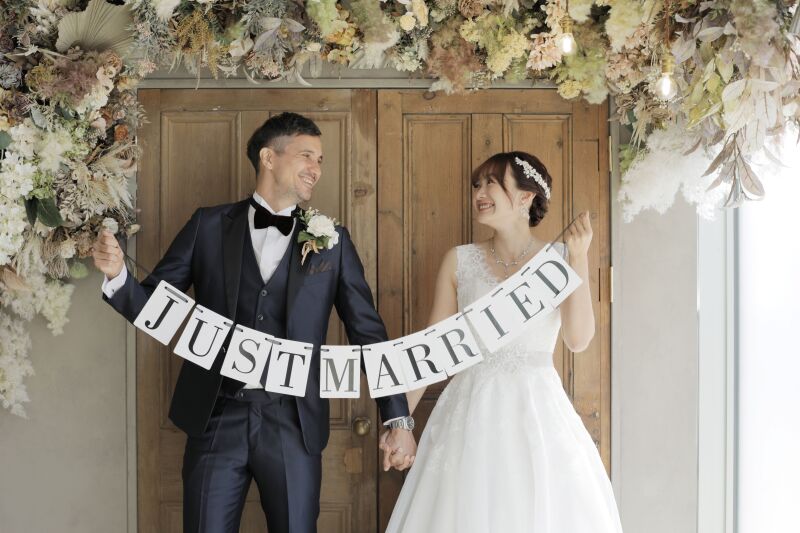 お顔を見あって!