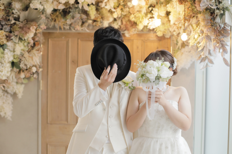 ハットとブーケのかくれんぼ