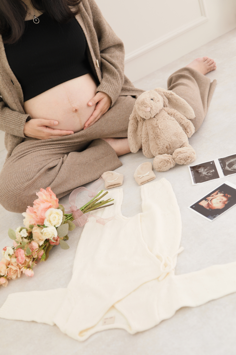 ベビーグッズに囲まれて