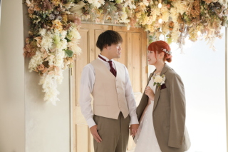 【洋装スタンダードプラン】スタジオ撮影(衣装洋装1点/新婦ヘアメイク/写真1枚)