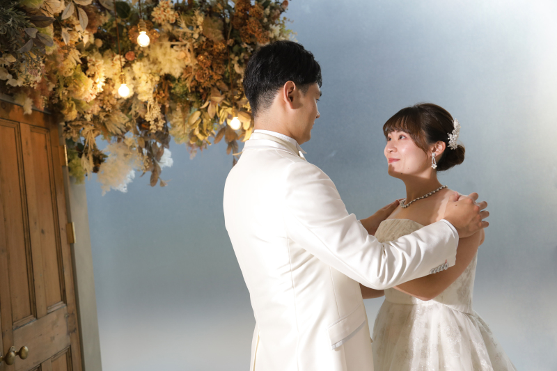 【12月限定】洋装1点即日全カットデータプラン◎衣装各1点・新婦ヘアメイク込み・即日全カットデータ