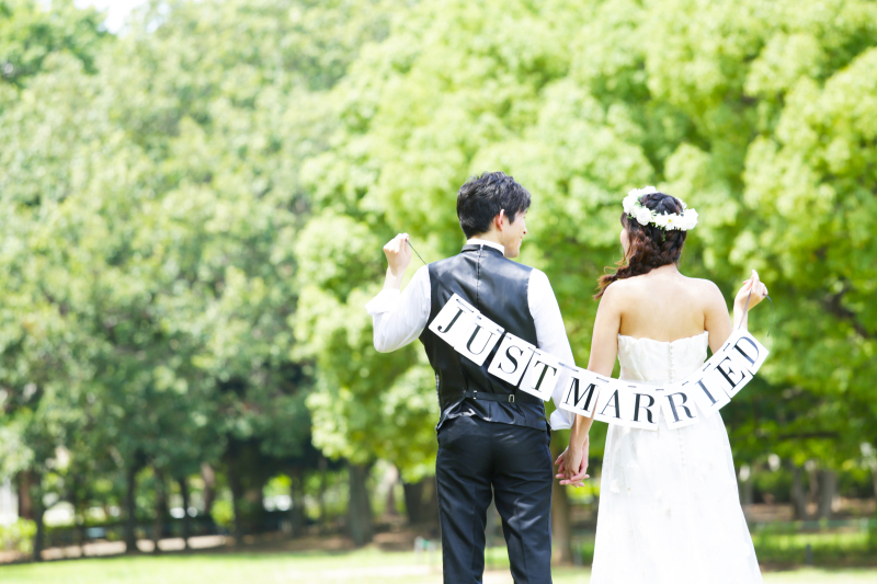 【洋装ロケーション撮影】衣装1点、新婦ヘアメイク、小物代込!全データ(80カット以上)付