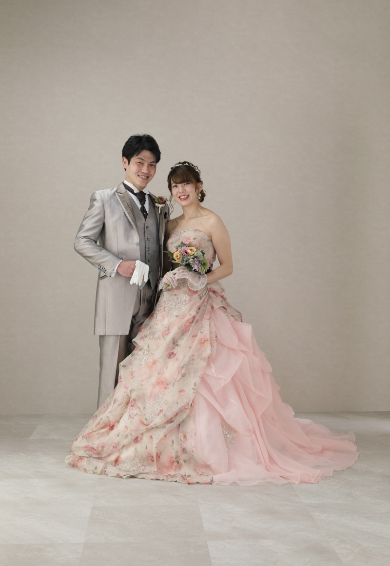 カラードレスにお着替え