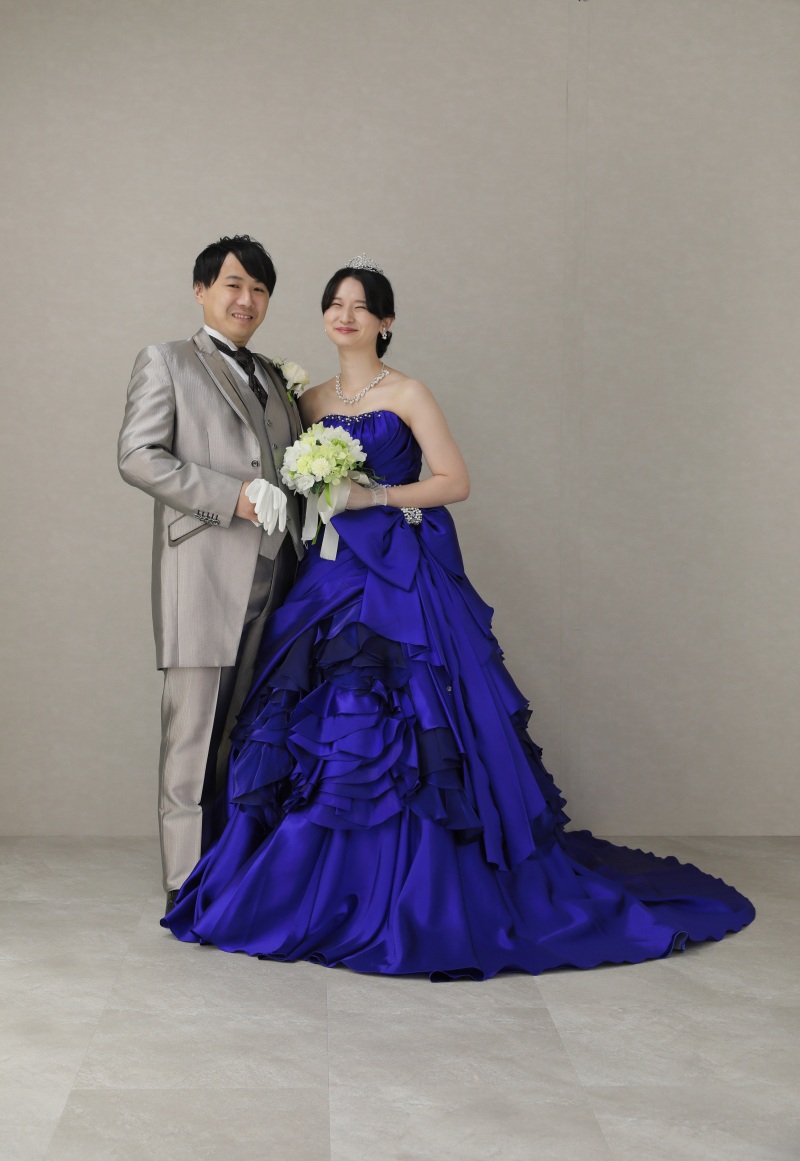 カラードレスにお着替え