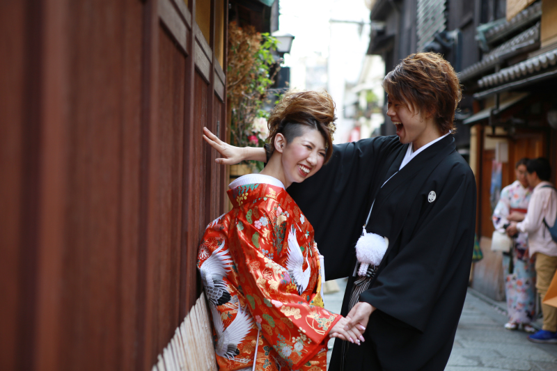 え！壁ドン本当にするの？！笑