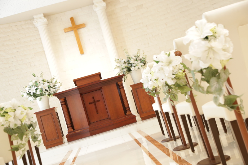 白を基調とした…