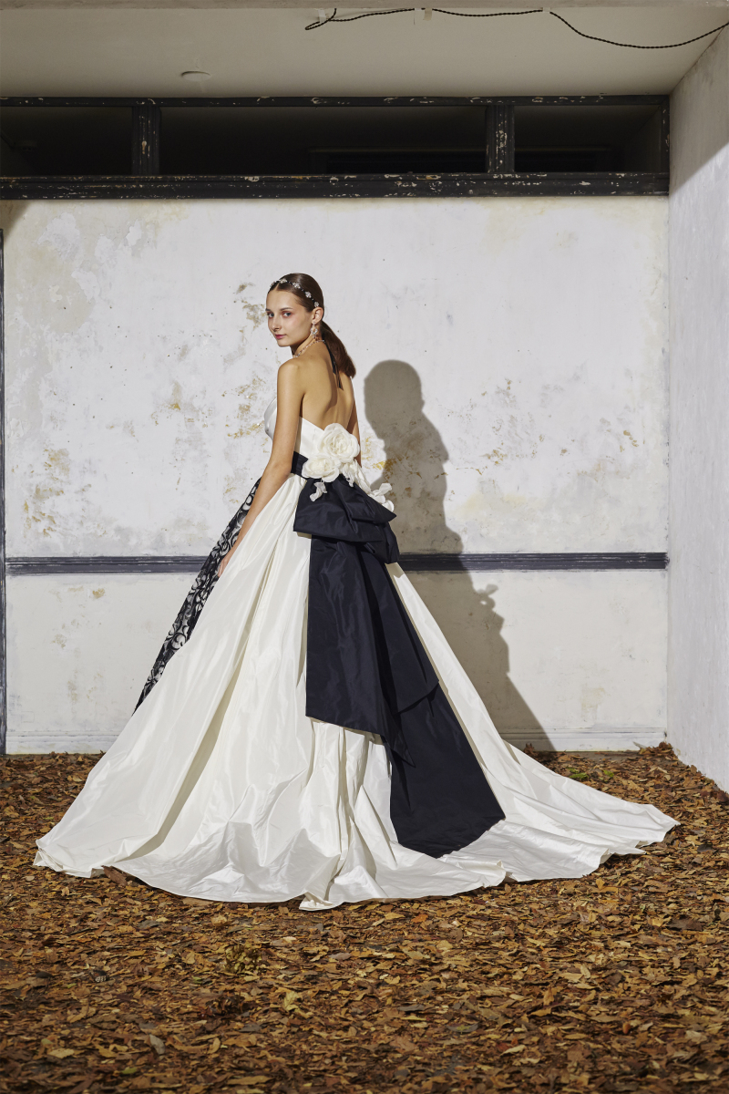 全てのプランでブランドドレスも追加料金なし