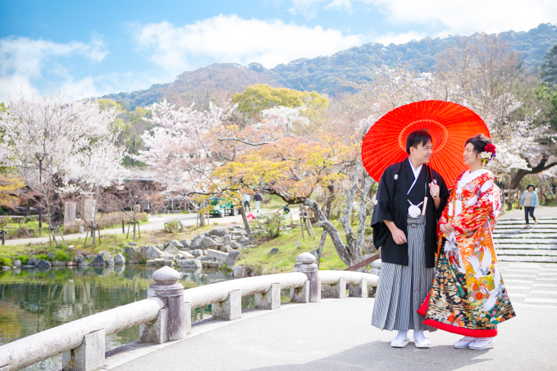 【春限定早割 4月末まで】新郎新婦2着ずつ ロケ+スタジオ(和、洋 組み合わせ自由)トレンド衣装選び放題で追加料金なし