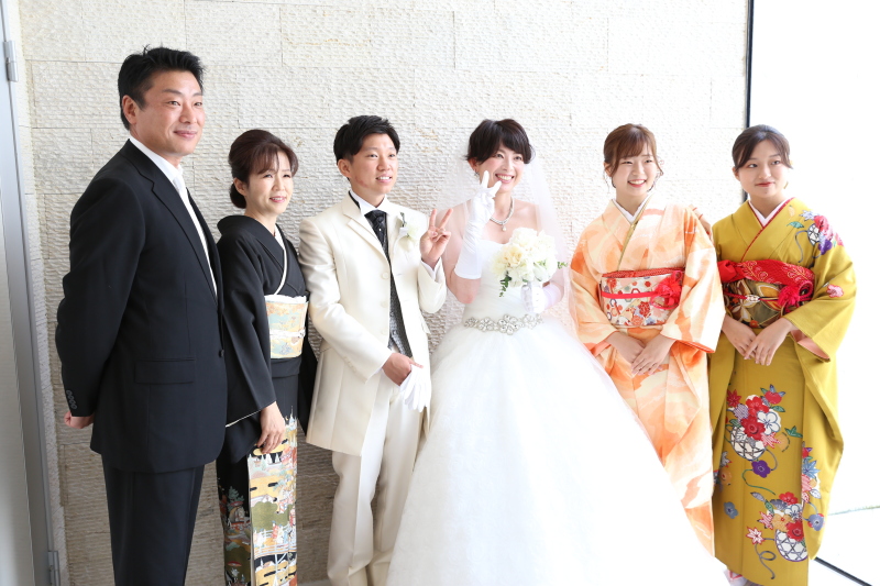 【結婚式プラン】165,000円(税込)挙式料+衣裳(ドレス・タキシード・小物一式)+写真100カット全データ+追加料金一切不要