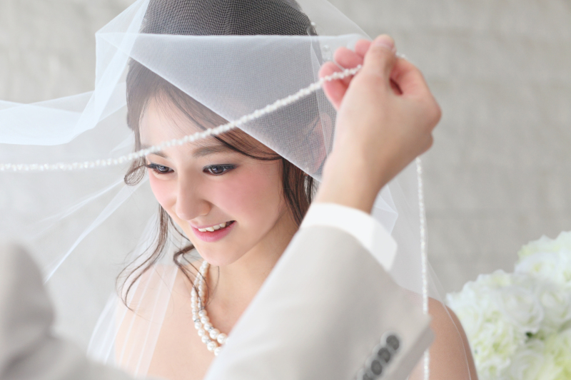 【前撮り/フォトウェディング】洋装チャペル+撮影全データ(77,000円税込)写真100カット+衣装ランクアップなしで選び放題