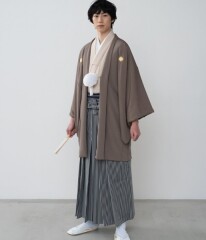 ﾍﾞｰｼﾞｭ紋服