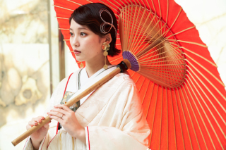 和装時番傘使用