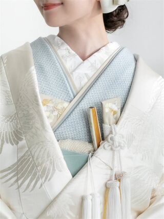 新婦 重ね衿：明霞 