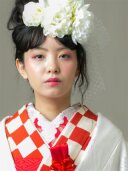 新婦 刺繍襟：赤地 菊 