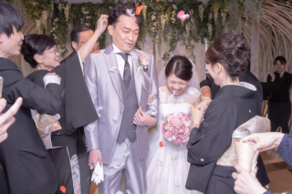 挙式風フォト×笑顔いっぱい会食会♡大切な人と過ごす幸せな時間