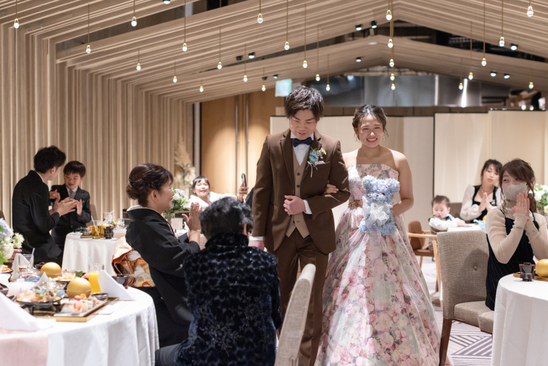 フォトウエディング後に会食(パーティー)