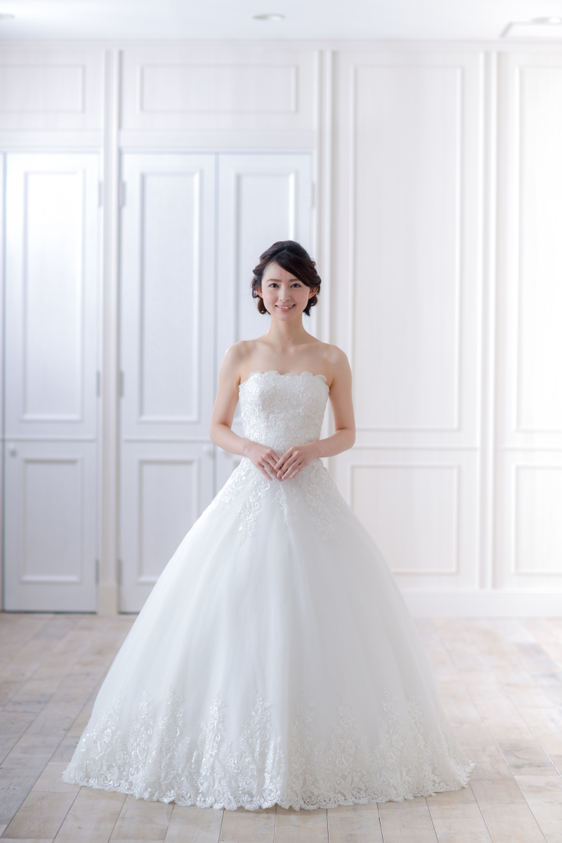 小さな結婚式 京都店_衣装の試着ができる