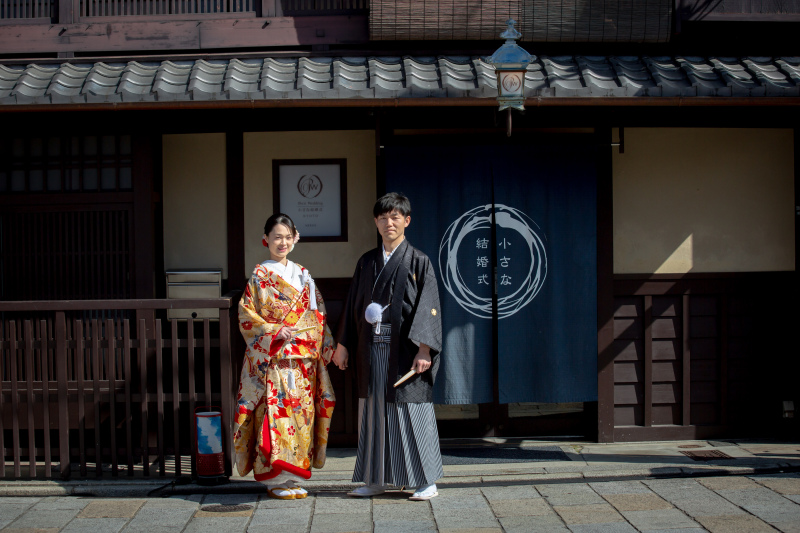 小さな結婚式 京都店_衣装の試着ができる
