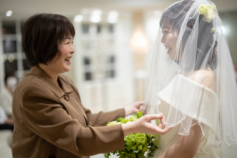 ベールダウンで花嫁姿のお支度を