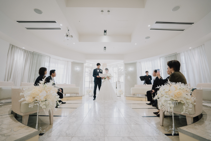 誓いの言葉をゲストの皆さまの前で♪