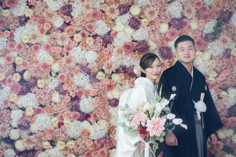 フラワーウォールバックで華やかに