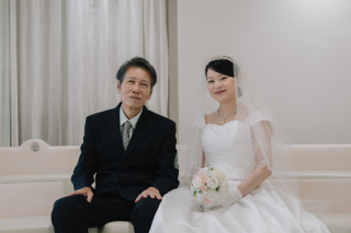 小さな結婚式 神戸モザイク店_チャペル×洋装