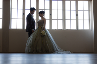 小さな結婚式 神戸モザイク店_スタジオ×洋装