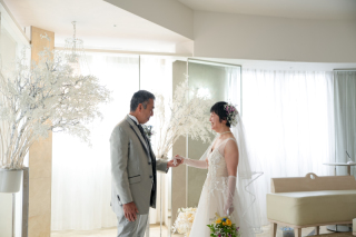 小さな結婚式 神戸モザイク店_チャペル×洋装