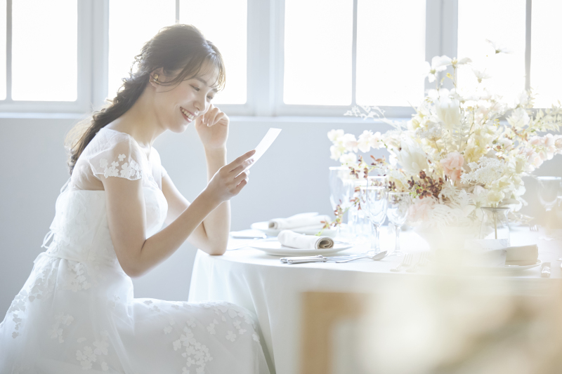 ★基本料金50%OFF★和装&洋装各1着_チャペルフォト+会食プラン|全データ&6名分のお食事代付き☆