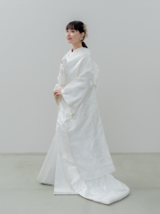 白1016 帳面に孔雀 