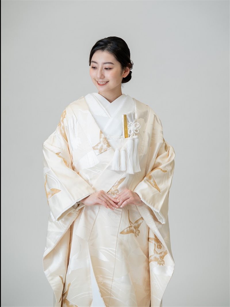 白 UD-天翔金鶴① 