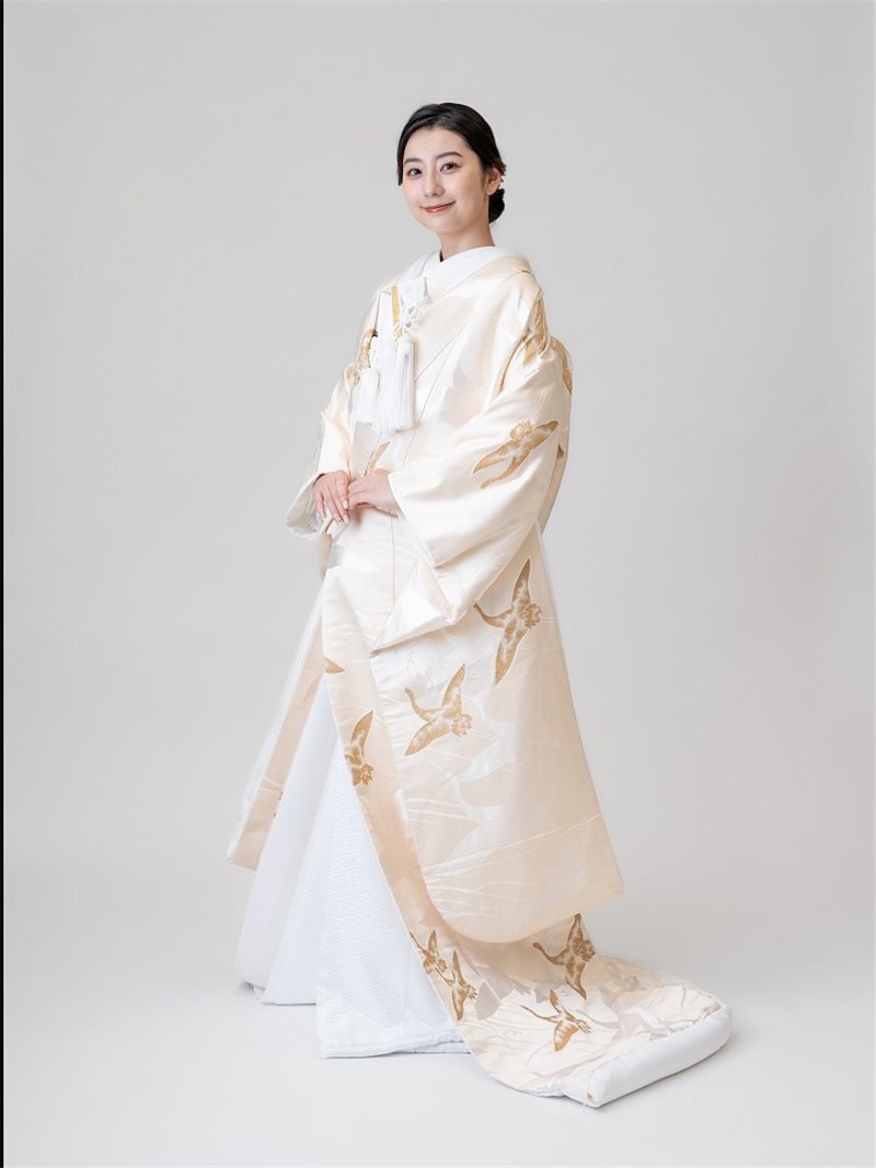 白 UD-天翔金鶴① 