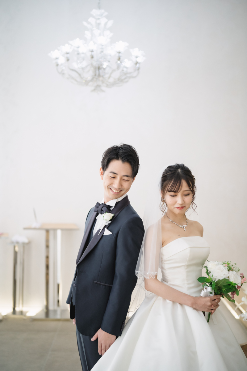 シャンデリアをバックに!!