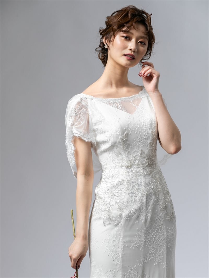 スタイルよく自然でしなやかな曲線美