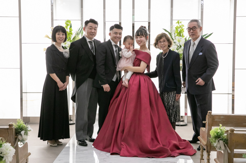 小さな結婚式 大阪ハービスENT店_家族・友人を撮影に呼べる