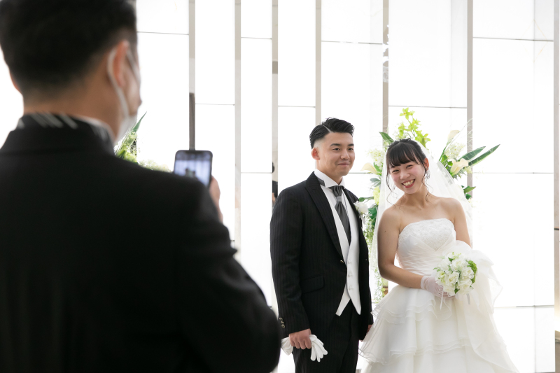 小さな結婚式 大阪ハービスENT店_家族・友人を撮影に呼べる