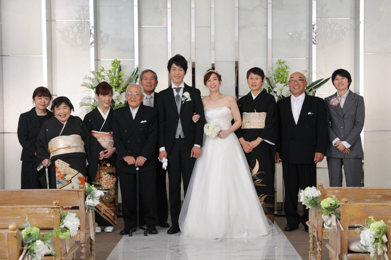 小さな結婚式 大阪ハービスENT店_家族・友人を撮影に呼べる