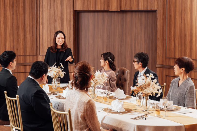 【お顔合わせ＆フォトWDにおすすめ！】チャペル撮影50カットデータ付＋集合写真＋進行・しおりもついて安心◎132,000円