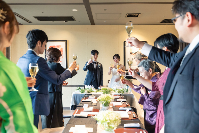 小さな結婚式 表参道店_会食ができる