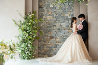 小さな結婚式 表参道店_表参道チャペル（カラードレス）