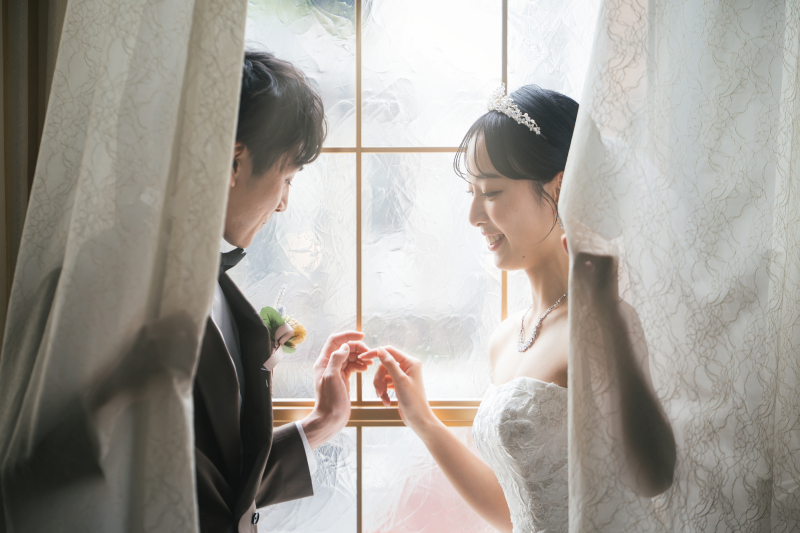 小さな結婚式 表参道店_ウエディングドレスが豊富