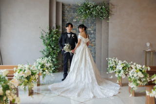 小さな結婚式 表参道店_表参道チャペル(ウェディングドレス)