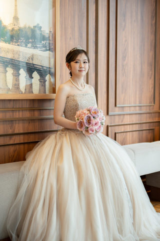 小さな結婚式 表参道店_表参道チャペル（カラードレス）