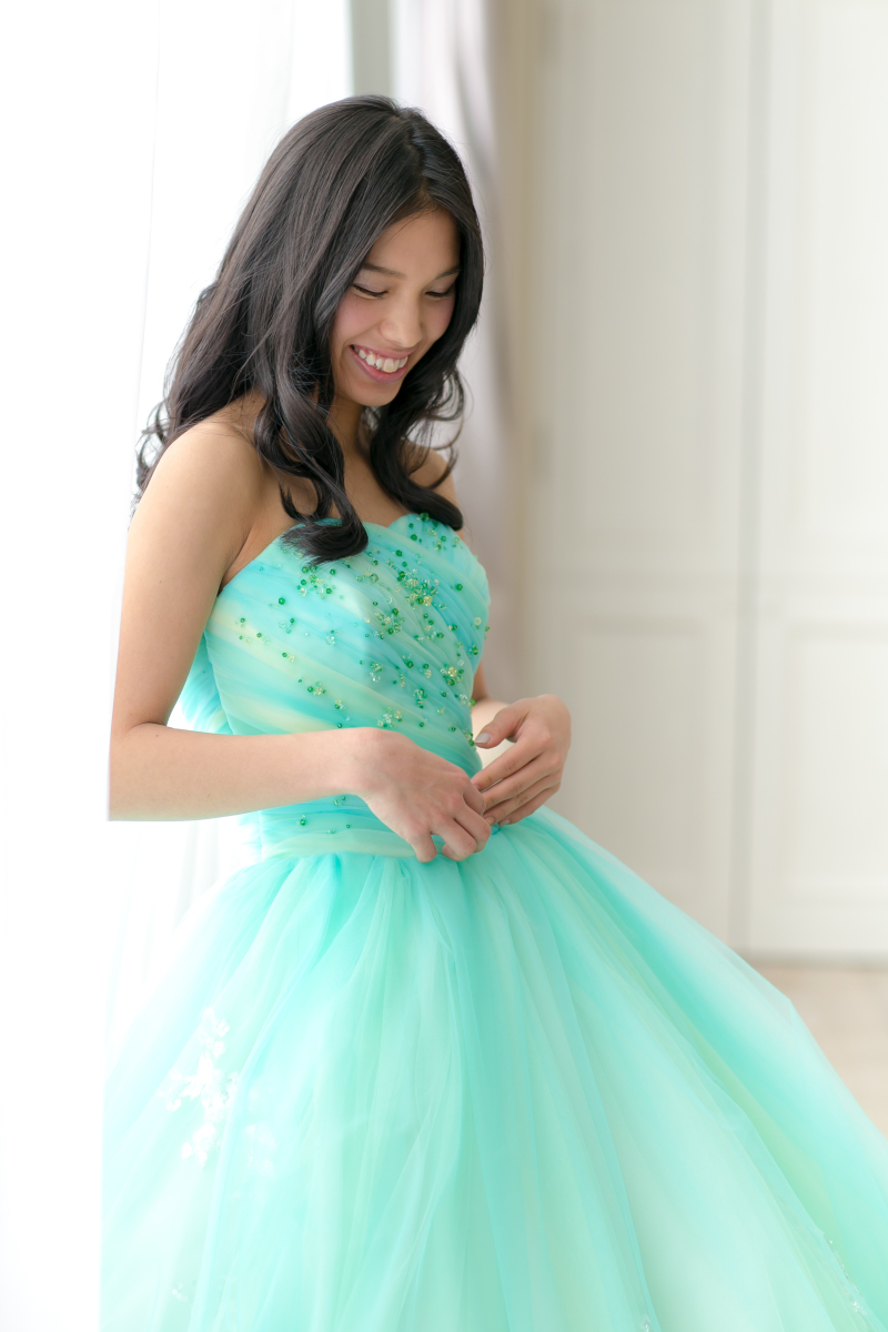 小さな結婚式 表参道店_マタニティ用ドレスがある