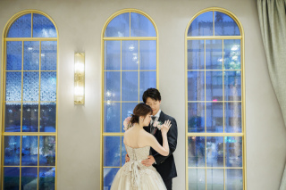 小さな結婚式 表参道店_表参道チャペル（カラードレス）