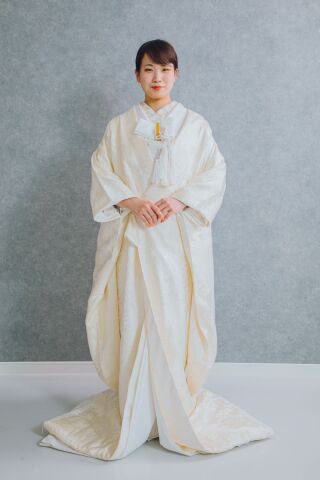 唐織御所車に鶴