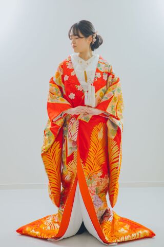 相良刺繍　赤地熨斗鶴