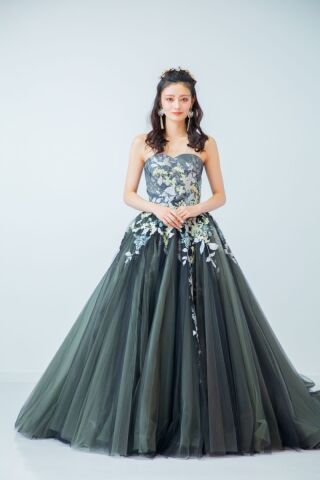 ISAMU MORITAカーキドレス