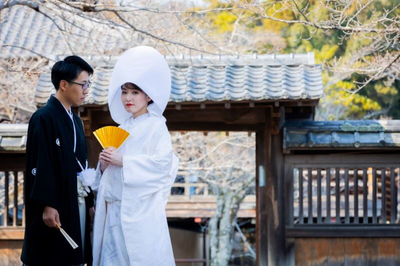 まずは大覚寺で白無垢&色打掛!
