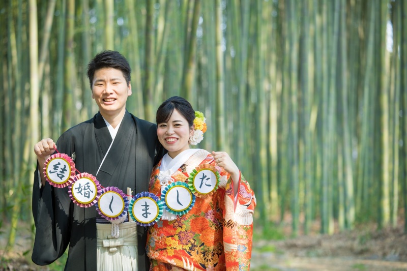 竹林で涼やかな雰囲気で